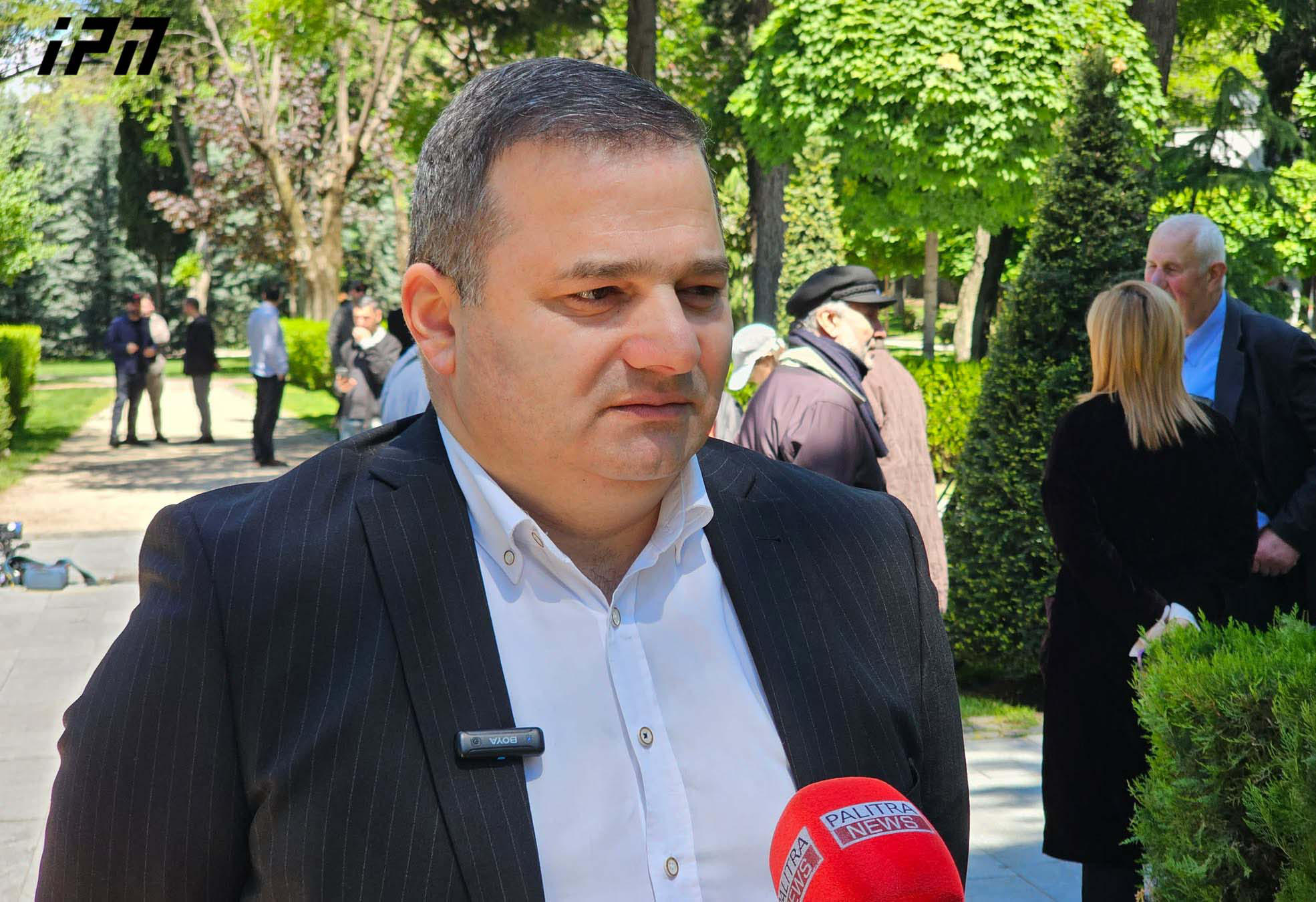 შალვა კერესელიძე - მოვედით, რომ პატივი მოვაგოთ სამამულო ომში დაღუპულებს, აქედან კი ევროპის დღის ღონისძიებაზე მივდივართ - ოპოზიციაა აქ არ მოდის,  „ქართული ოცნება” - იქ, ჩვენ კი არცერთის შეხედულების მიხედვით არ ვმოქმედებთ