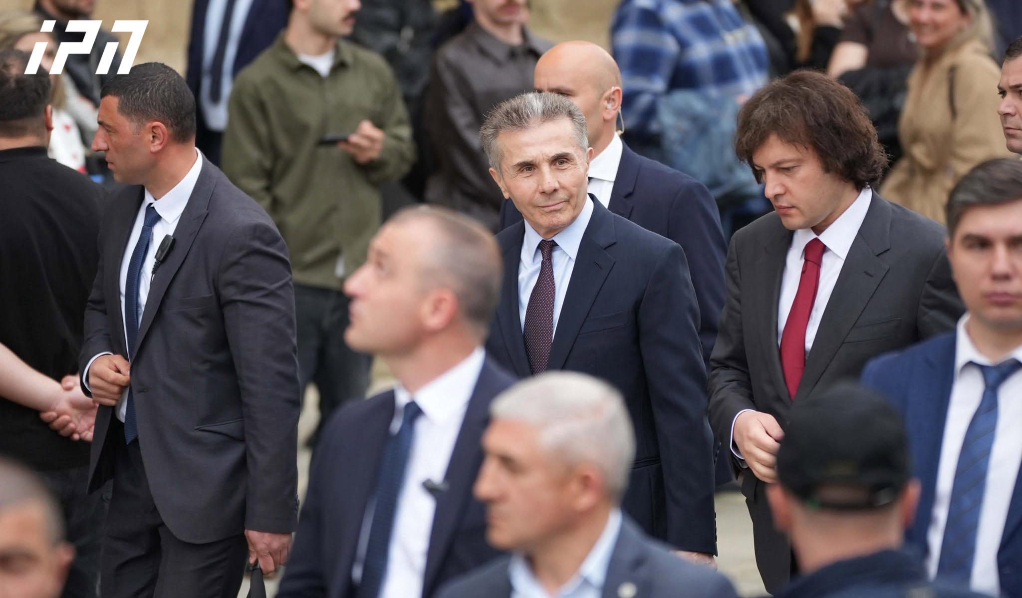 სვეტიცხოვლის საკათედრო ტაძარში, სადაც ახალი კათოლიკოს-პატრიარქის, შიო მესამის ინტრონიზაცია მიმდინარეობს, ბიძინა ივანიშვილი მივიდა