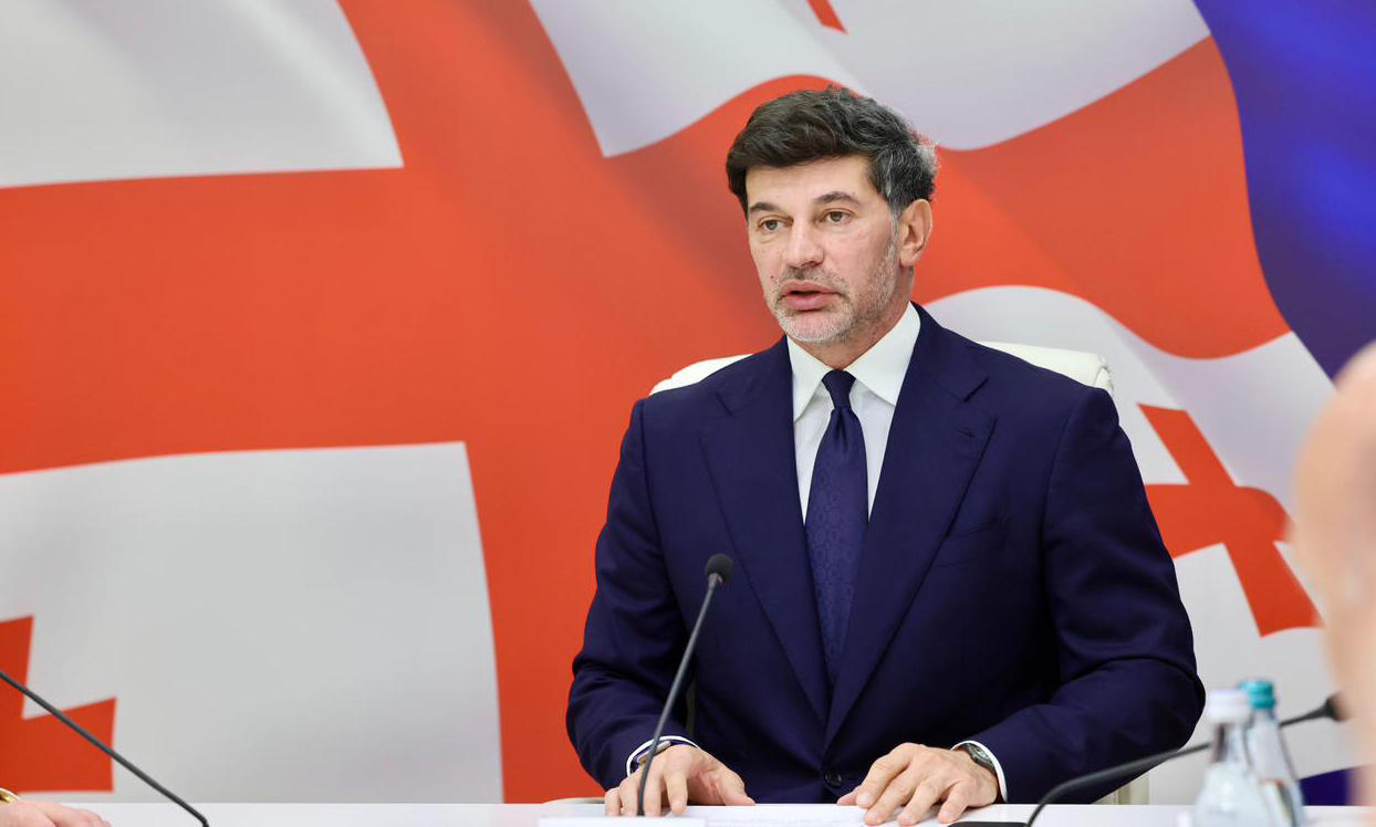 კახა კალაძე - „სახსრების ენდოპროთეზირების“ პროგრამას წელსაც ვახორციელებთ და გათვალისწინებულია ბიუჯეტში - დაფინანსების თანხა შეადგენს არაუმეტეს 6 000 ლარს, ხოლო პაციენტის თანაგადახდა ფაქტობრივი ხარჯის გათვალისწინებით განისაზღვრება