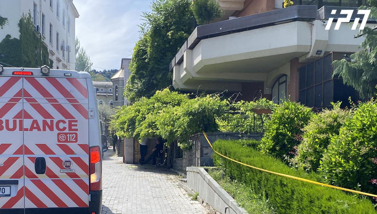 Person, who crashed a car into Patriarchate’s yard and destroyed gate, has been detained