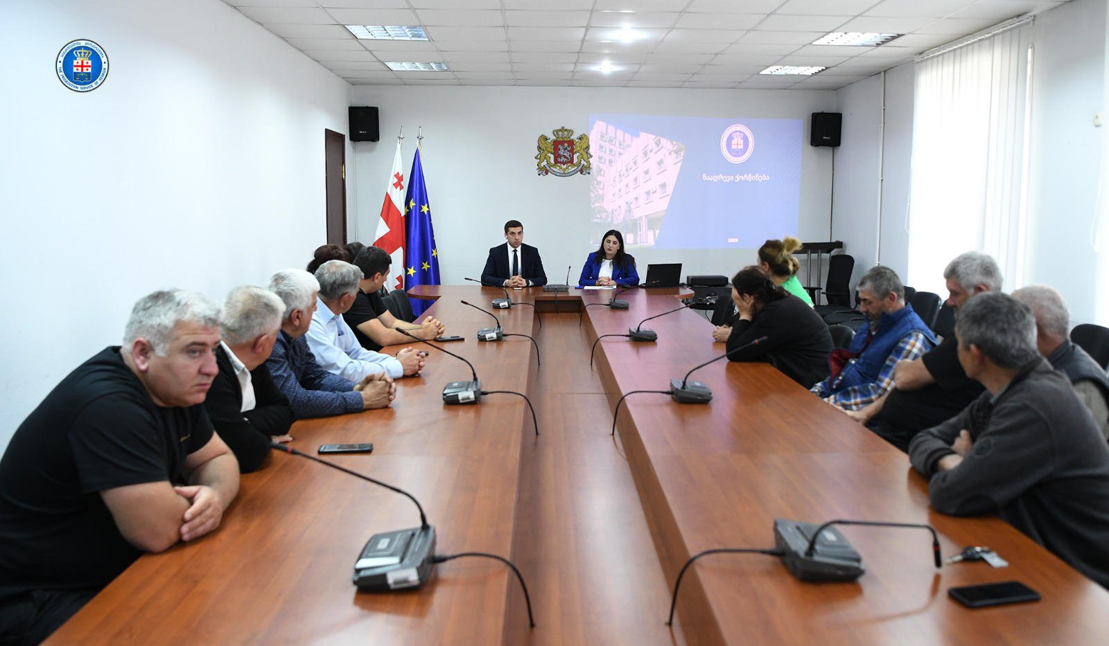პროკურატურის პროფესიული დღისადმი მიძღვნილი კვირეულის ფარგლებში მარნეულის რაიონული პროკურატურის პროკურორებმა მოსახლეობასთან საინფორმაციო შეხვედრა გამართეს