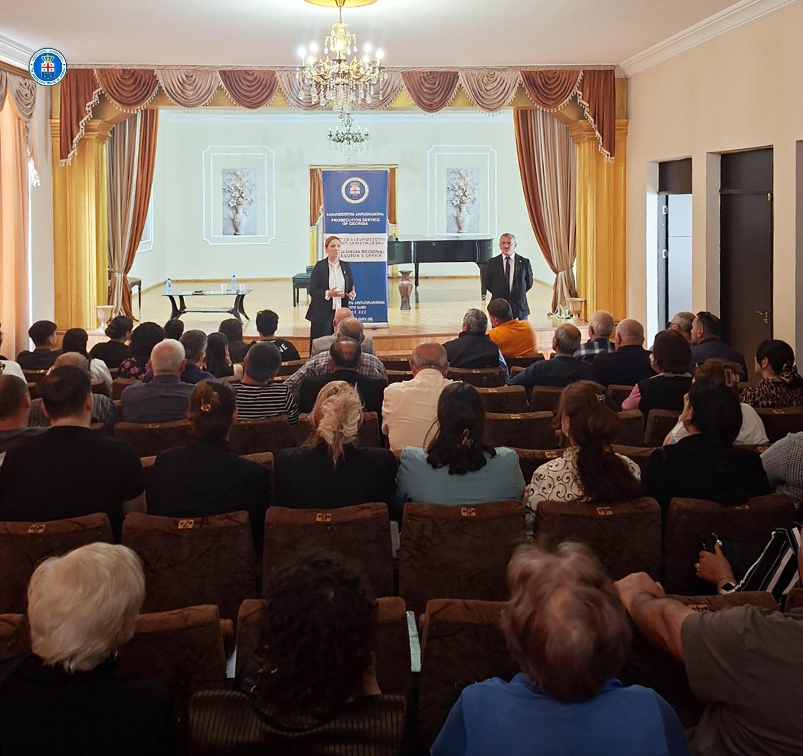 პროკურატურის პროფესიული დღისადმი მიძღვნილი კვირეულის ფარგლებში, პროკურორებმა ხონის რაიონის მოსახლეობასთან საინფორმაციო შეხვედრა გამართეს