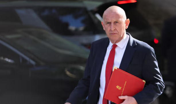 Reuters - დიდი ბრიტანეთის თავდაცვის მინისტრმა თავდაცვის ხარჯ
