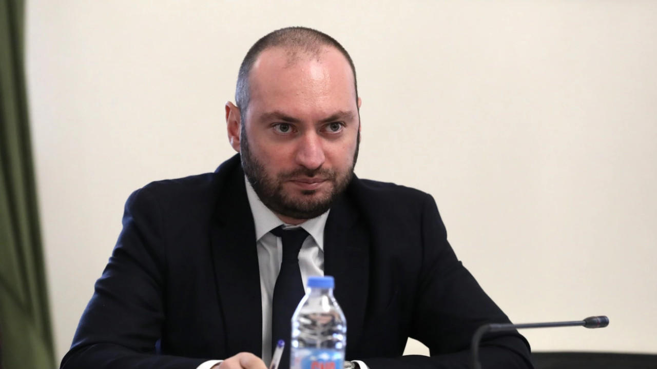 გიორგი ჭიჭინაძე - საპენსიო სააგენტოს შექმნიდან 2025 წლის ჩათვლით, საპენსიო შენატანების საერთო რაოდენობამ 6 მილიარდ 200 მილიონ ლარზე მეტი, ხოლო მხოლოდ ერთი წლის განმავლობაში, მილიარდ 400 მილიონ ლარზე მეტი შეადგინა