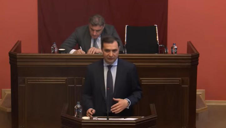შრომის ინსპექციის სამსახურის უფროსი - 2025 წლის განმავლობაში 7111 პირველადი და შემდეგი ინსპექტირება განხორციელდა - გაცემულია 28000-ზე მეტი მითითება და 3479 ადმინისტრაციული სამართალდარღვევის ოქმია გაცემული