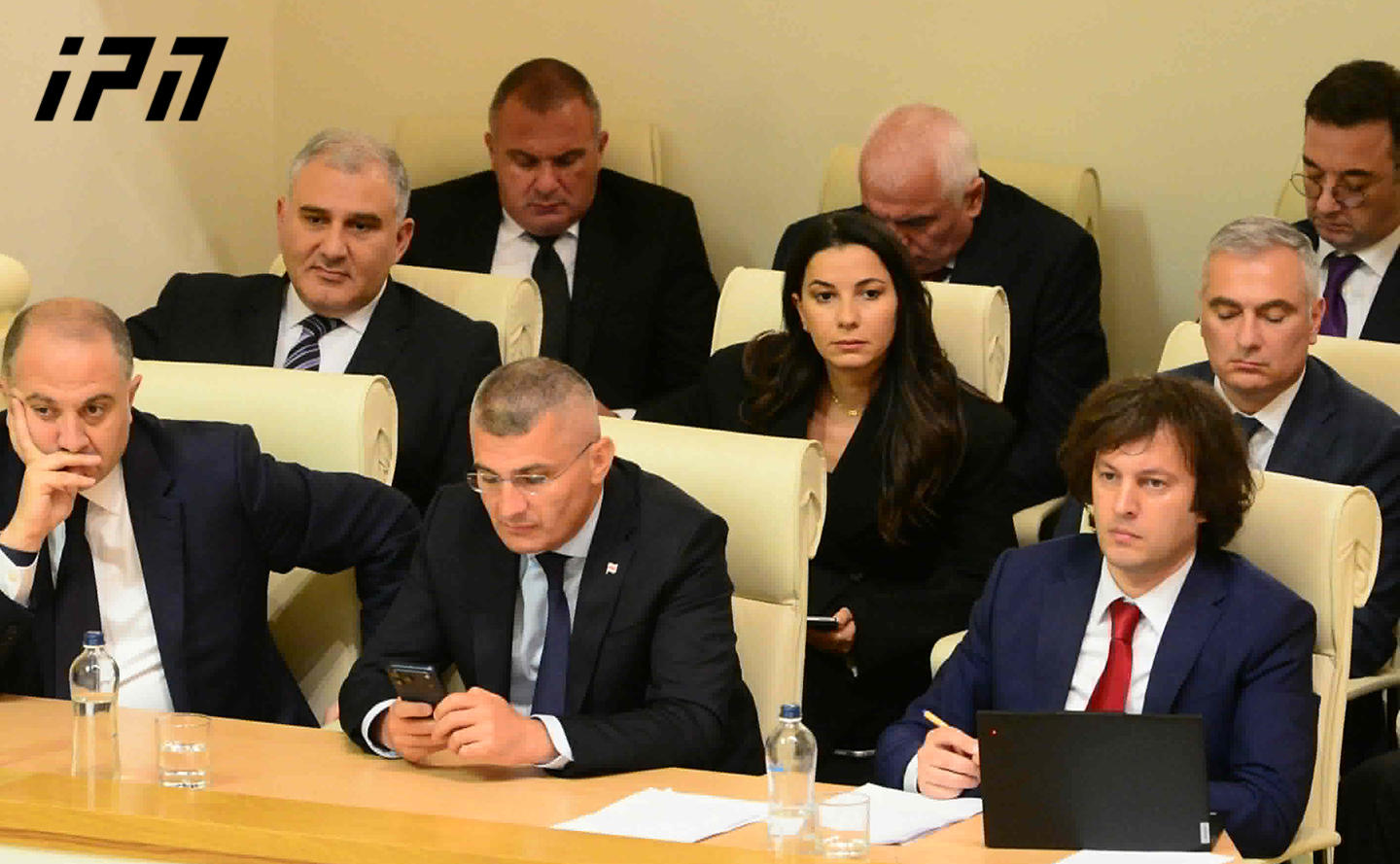 პრემიერი - 1-ელი ივნისის მონაცემებით, 40 225 ოჯახის გადამოწმების შედეგად, 22 707 ოჯახს სოციალური დახმარება შეუწყდა, რაც 56.4%-ია - დაზოგილმა თანხამ შეადგინა 54.7 მილიონი ლარი