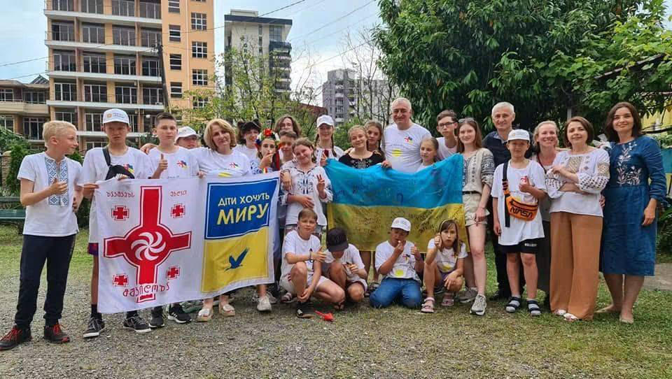 „ლელოს“ აჭარის ორგანიზაციის თავმჯდომარე - ჩვენ 2017 წლიდან ვახორციელებთ პროექტს: „ბავშვებს უნდათ მშვიდობა“, როგორც ქართულ-უკრაინულ ინიციატივას - დღეს უკრაინელ ბავშვებთან კობახიძე ვიხილეთ, როგორც იქნა, „ოცნებამ” უკრაინელი ბავშვებისთვისაც მოიცალა