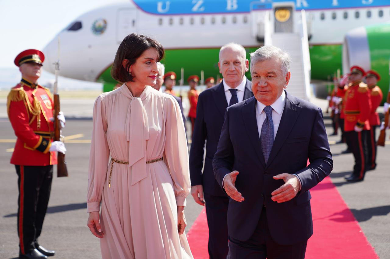 საქართველოს უზბეკეთის რესპუბლიკის პრეზიდენტი ეწვია