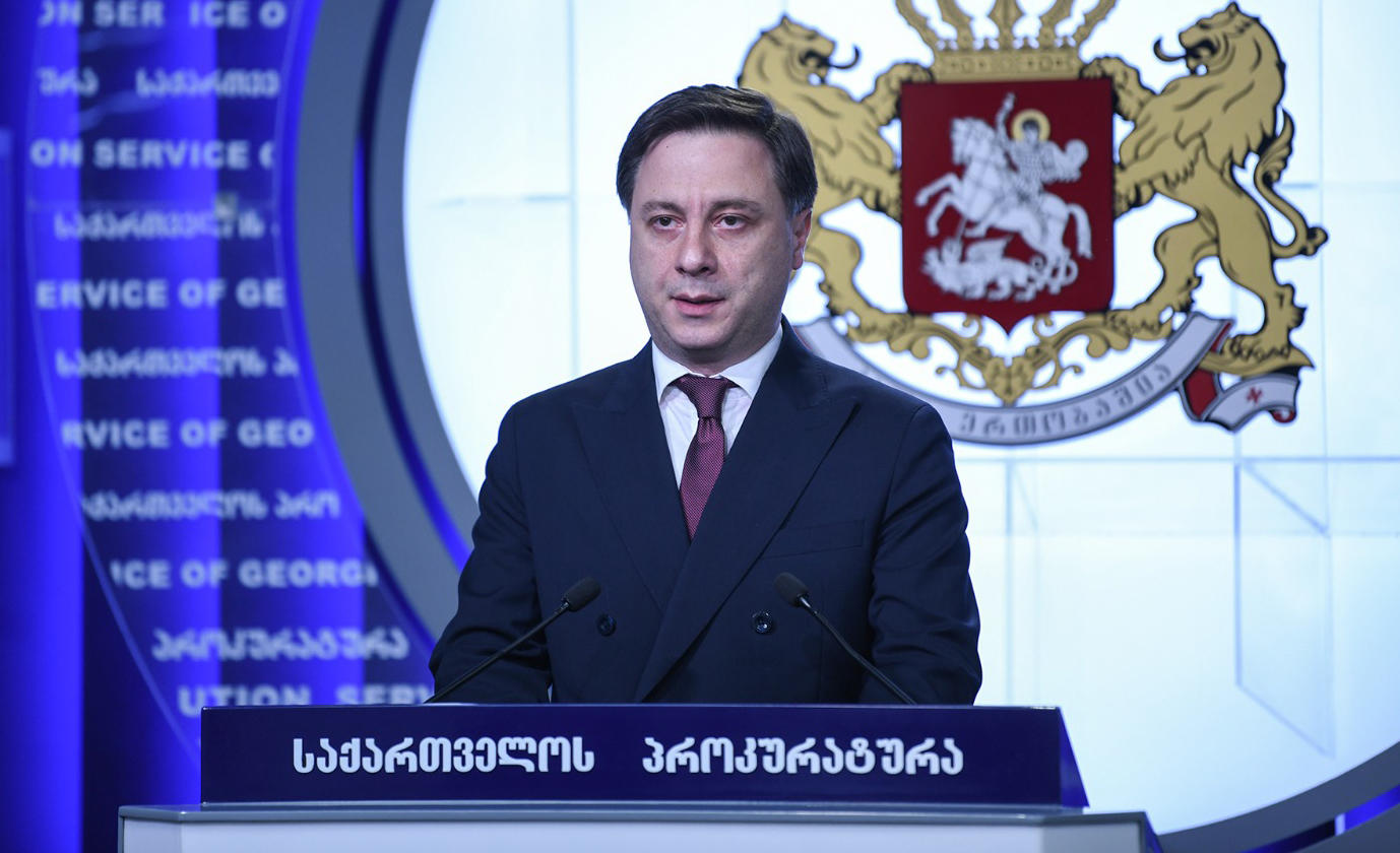 2015 წელს, გიორგი კვარაცხელიას განზრახ მკვლელობის საქმე გახსნილია - ერთ პირს, თორნიკე კაჭარავას ბრალი პენიტენციურ დაწესებულებაში წარედგინება, მეორე ბრალდებულ, დავით დეკანოსიძეზე კი ძებნა გამოცხადდება