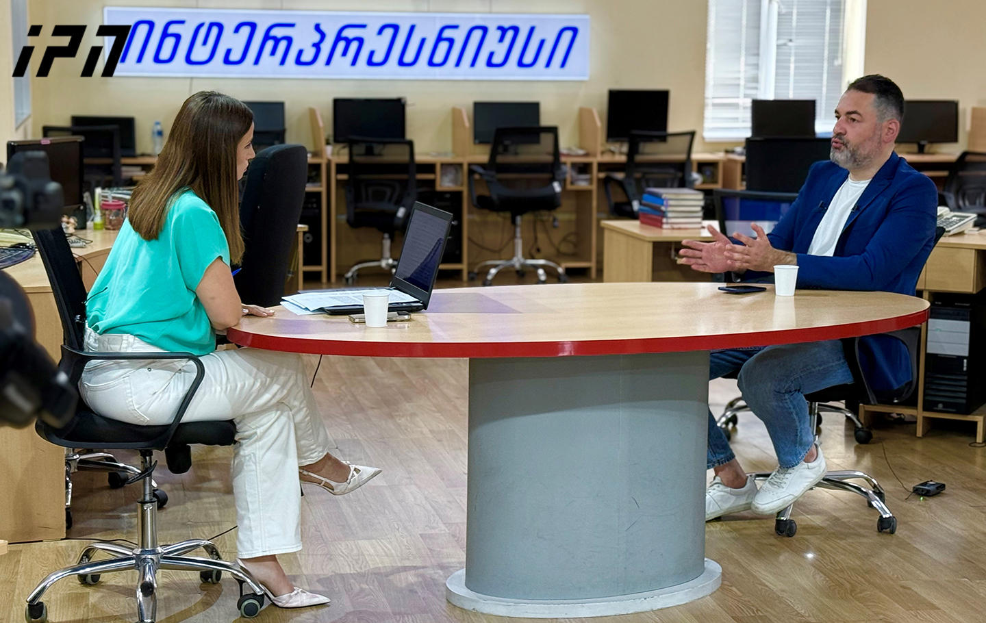 თენგო კირთაძე - ყველაფერი იმაზე მიანიშნებს, რომ ბიძინა ივანიშვილის ხელიდან მამუკა მდინარაძე უკვე პოლიტიკურად განწირულია - ახლა სუფრაზე გაციებული ხაშლამის ჩამოტარების პროცესს ვუყურებთ, რომელიც არავის უნდა
