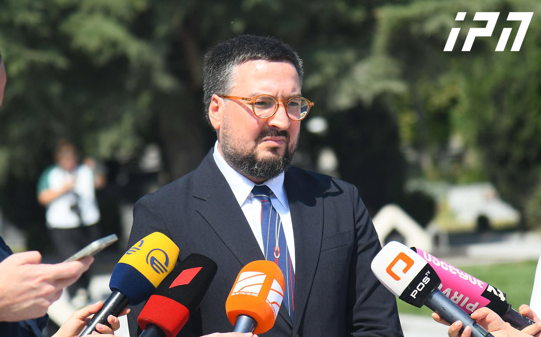თაზო დათუნაშვილი - უმძიმესი ომის 18 წლისთავზე გვყავს ხელისუფლება, რომელიც რუსეთის იმპერიის უბინძურესი, პროპაგანდისტული ტერმინებით ემუქრება მოქალაქეებს ციხით, რომ არ უყვართ მტერი - ჩვენ მტერს ამ ტერიტორიაზე არ გავახარებთ