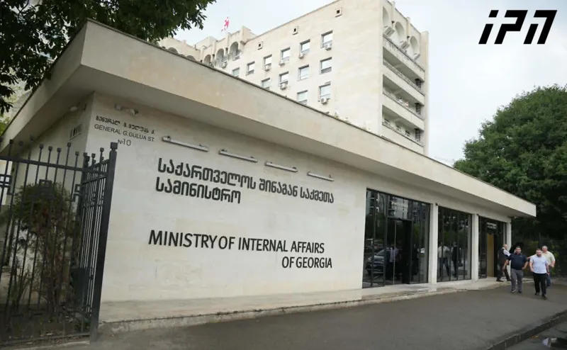 According to the Ministry of Internal Affairs, reports that 20,000 Russian citizens crossed into Georgia through the Lars customs checkpoint over the past 24 hours are false