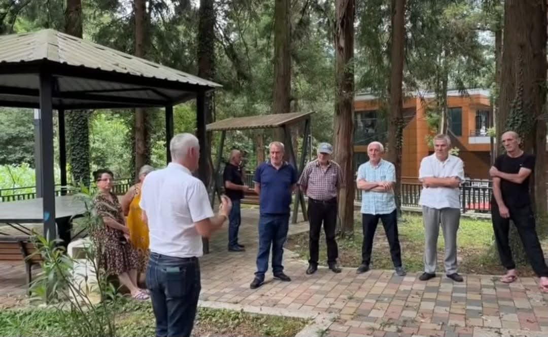 „ძლიერი საქართველო -ლელო” ხელვაჩაურის მერიას კირნათის ადმინისტრაციულ ერთეულში შემავალი 6 სოფლისთვის მთის დასახლების სტატუსის მინიჭების მოთხოვნით პეტიციით მიმართავს