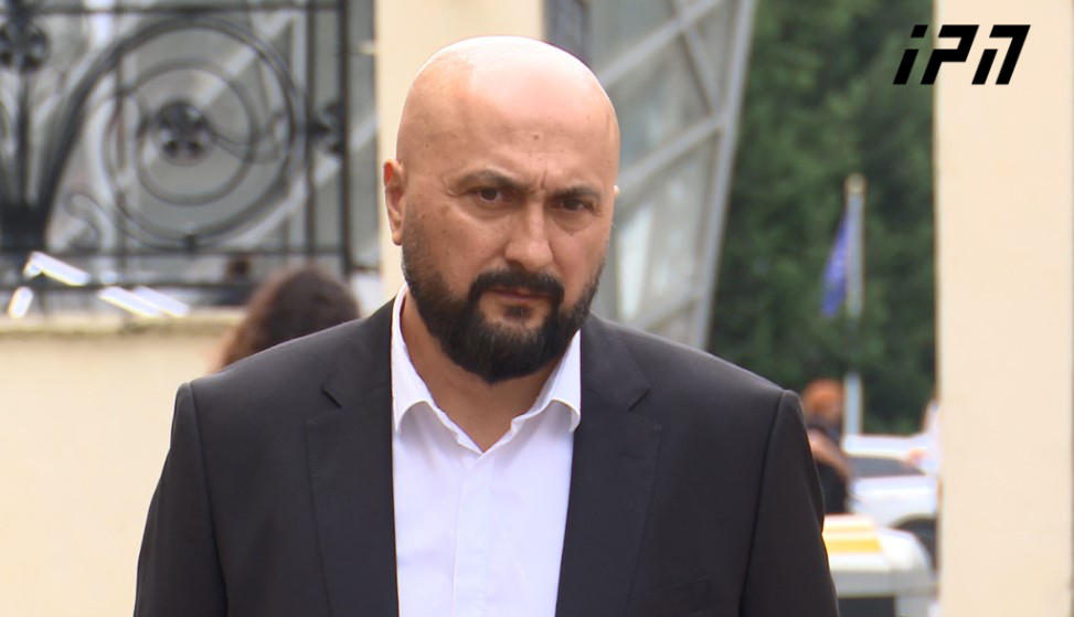 გიგა ავალიანის საქმეზე დაკავებული გიორგი მალანიას მამა - უდანაშაულოა ჩემი შვილი და უკვირს, აქ რატომ არის - რას ვიზამთ, გაგებით ვეკიდებით