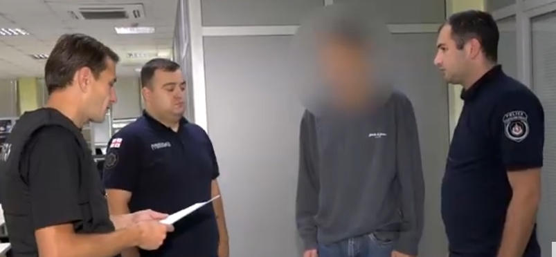 პოლიციამ გორში მომხდარ განზრახ მკვლელობის მცდელობის ფაქტთან დაკავშირებით ორი პირი დააკავა