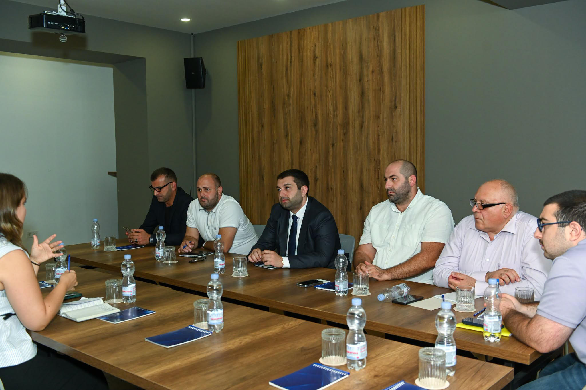 „ძლიერი საქართველო - ლელოს“ იმერეთის რეგიონის პოლიტიკური გუნდი ქუთაისში გერმანიის საელჩოს კულტურის, პრესისა და პოლიტიკის ატაშეს შეხვდა