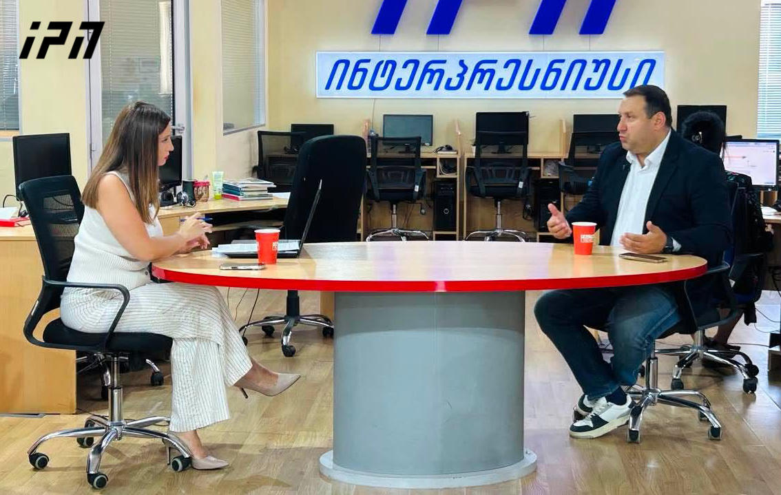 ლაშა ფარულავა - ივანიშვილს და ღარიბაშვილს შორის არსებობდა შეთანხმება, რომელიც ივანიშვილმა დაარღვია, ამიტომ ისაა ღარიბაშვილის სამიზნე, რაც შეეხება იმას, თითქოს ღარიბაშვილის და ენმ-ს ნარატივები ერთმანეთს ემთხვევა, ჩვენ წლებია ვსაუბრობთ „კახური კლანის“ დანაშაულებზე