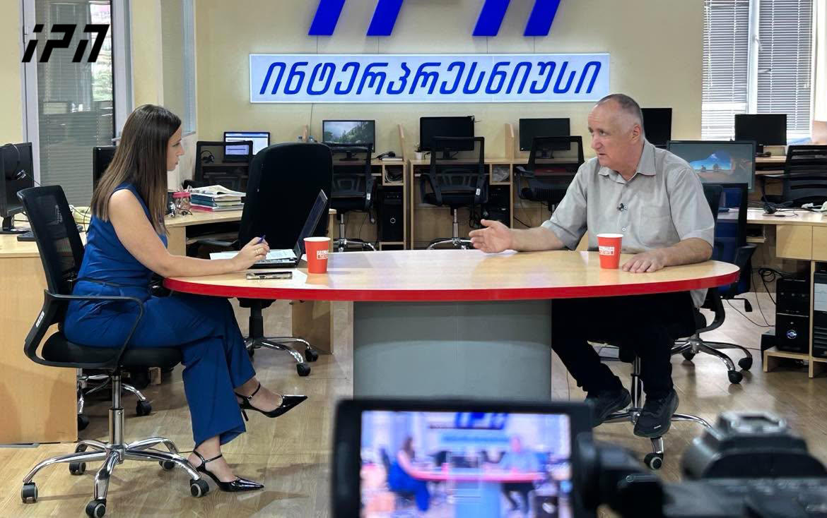 აკაკი ბობოხიძე - ოპოზიციას მეათედიც კი არ გაუკეთებია იმის, რაც ხელისუფლებაზე რეალურ ზეწოლას სჭირდება, ხოლო რაც საზოგადოებაში ხდება, ეს დაღლილობა არ არის, უფრო იმედგაცრუება, მოლოდინის არქონაა - ამას იწვევს ოპოზიციის მოუმზადებლობა