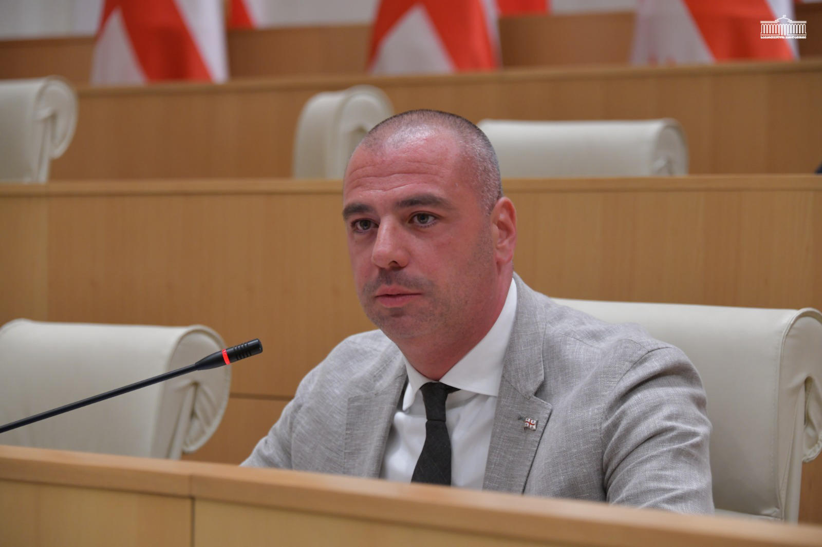 ლევან მაჭავარიანი გახარიას პარტიას - დღემდე არ მიგვიღია პასუხი, რატომ გადადგა გიორგი გახარია - რა თქმა უნდა, გადადგა გარე ძალების დავალებით! თქვენ გაგიმესამედდათ მომხრეების რაოდენობა, ვინაიდან თავიდან ბოლომდე გაშიფრულები ხართ!